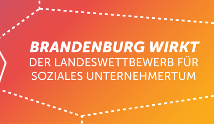 Name des Wettbewerbs in weißer Schrift auf orangen Hintergrund