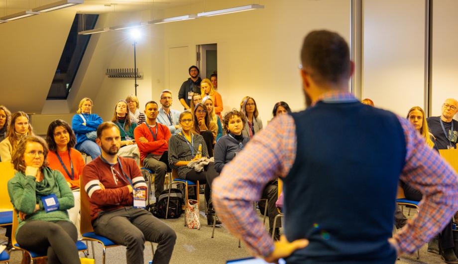Frank Fölsch beim Seminar "Marketing - Hacks für Gründer*innen"