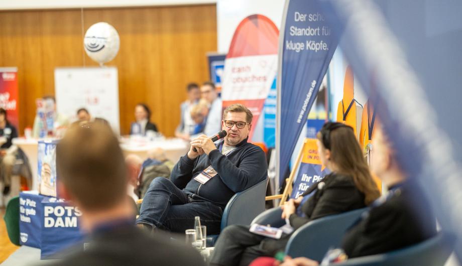 Andreas Latosinszky, Katharina Klanke, Susanne Boteck und Dr. Marcel Panzer beim GründungsTalk des Potsdamer GründerTags 2025