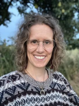 Nicole Schüler in der Natur