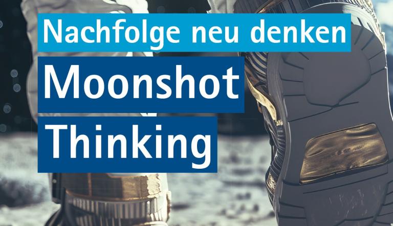 Titel der Veranstaltung vor einem Bild von Füßen