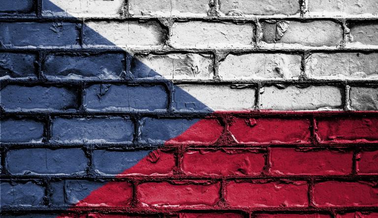 Flagge der Tschechische Republik (Bild von David Peterson auf Pixabay)