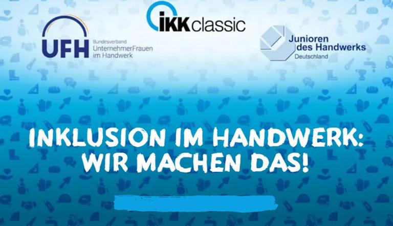 Blauer Flyer mit Name des Wettbewerbs und den Logos der drei Partner